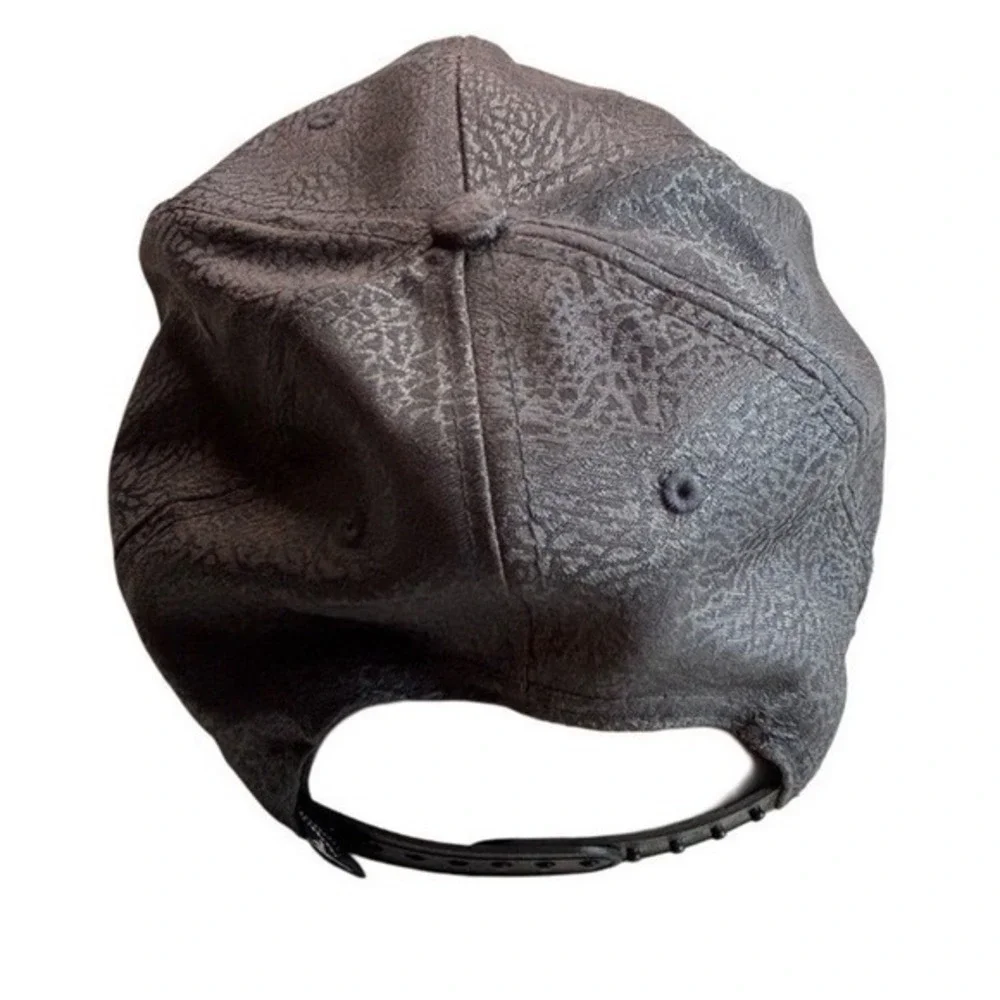 Jordan Elephant Print‎ Snapback Hat Charcoal Black Metallic Jumpman Youth